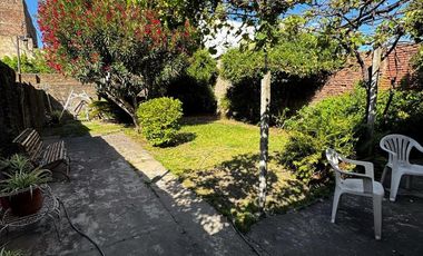 Casa en venta - 2 Dormitorios 1 Baño - Saladillo