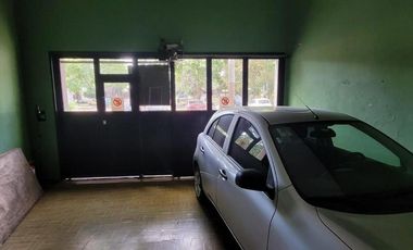 Casa con ubicación estratégica