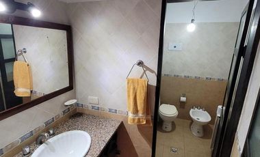 Casa con ubicación estratégica