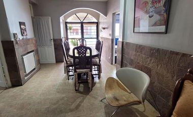 Casa con ubicación estratégica