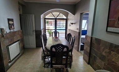 Casa con ubicación estratégica