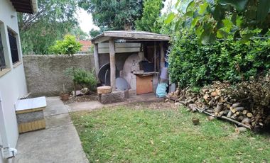 Casa en venta - 2 Dormitorios 2 Baños - Cocheras - 300Mts2 - Santa Clara del Mar