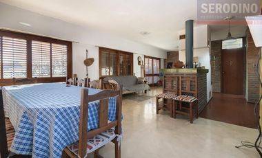 Casa en Don Bosco - Excelente Ubicación