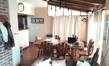 Chalet en Muy Buen Estado. Reconquista 1028, Monte Grande.