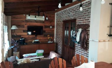 Chalet en Muy Buen Estado. Reconquista 1028, Monte Grande.