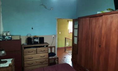 Chalet en Muy Buen Estado. Reconquista 1028, Monte Grande.