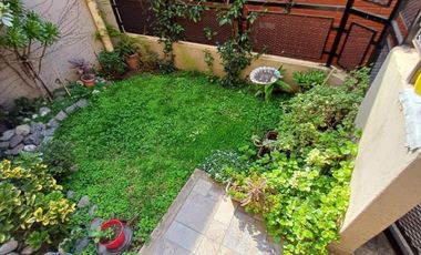 Casa en venta - 2 Dormitorios 1 Baño - Quilmes