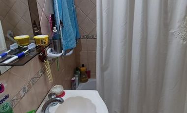 Casa en venta - 2 Dormitorios 1 Baño - Quilmes