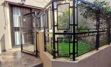 Casa en venta - 2 Dormitorios 1 Baño - Quilmes