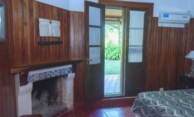 Casa en venta - 5 Dormitorios 5 Baños - Nogoyá