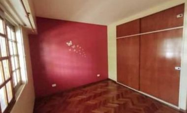 Casa en venta - 3 Dormitorios 2 Baños - 200Mts2 - Haedo