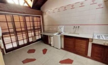Casa en venta - 3 Dormitorios 2 Baños - 200Mts2 - Haedo