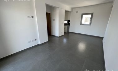 Venta de departamento 2 ambientes con balcón en Villa Dominico (31720)