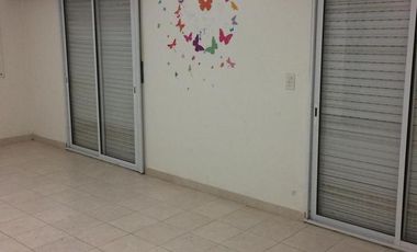 Casa en venta - 4 Dormitorios 2 Baños - 360Mts2 - Miramar