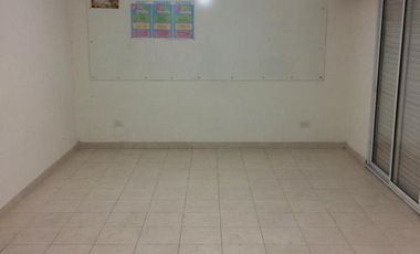 Casa en venta - 4 Dormitorios 2 Baños - 360Mts2 - Miramar