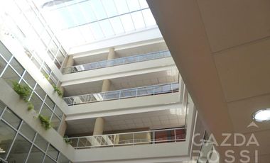 Excelente local comercial u oficina en  VENTA  con renta en complejo  Amaneceres Office
