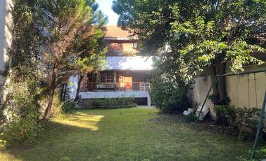 Lujosa casa con 4 dormitorios 409 m2 cubiertos + jardín de 225 m2