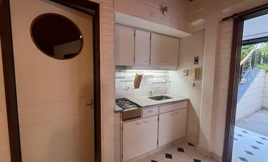 Lujosa casa con 4 dormitorios 409 m2 cubiertos + jardín de 225 m2