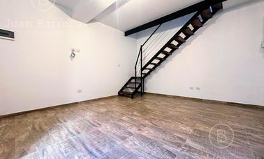 Venta Departamento de 2 ambientes con cochera en Banfield Este.