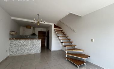 Venta de departamento tipo duplex en Guillermo E Hudson