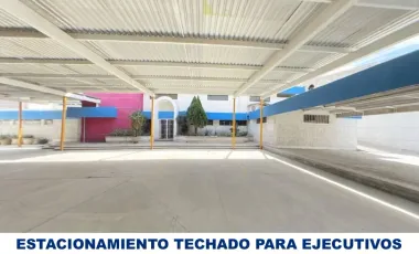 Nave Industrial en el lugar ideal para instalar su empresa, cuenta con todos los servicios.