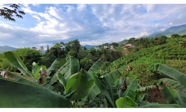 CASA CAMPESTRE EN EXCLUSIVO CONDOMINIO, COMBIA
