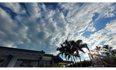 CASA CAMPESTRE EN EXCLUSIVO CONDOMINIO, COMBIA