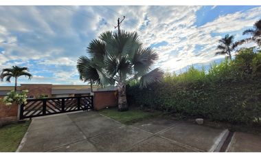 CASA CAMPESTRE EN EXCLUSIVO CONDOMINIO, COMBIA