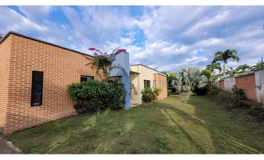 CASA CAMPESTRE EN EXCLUSIVO CONDOMINIO, COMBIA
