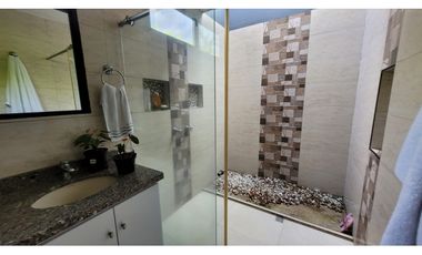 CASA CAMPESTRE EN EXCLUSIVO CONDOMINIO, COMBIA