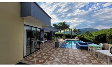 CASA CAMPESTRE EN EXCLUSIVO CONDOMINIO, COMBIA