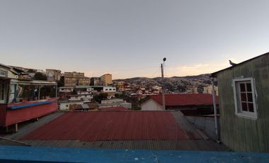 VENTA TERRENO CON 6 CASAS CERRO LECHEROS VALPARAISO