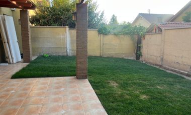 VENDO CASA COCINA NUEVA ALTO MACUL