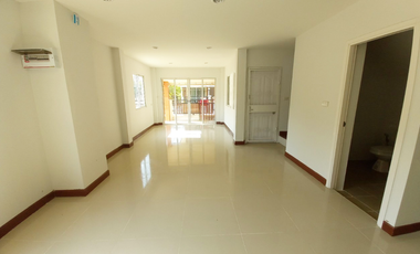 2-story detached house for sale, Romruen Green Park, Wang Noi, nice location, quiet atmosphere. Suitable for families