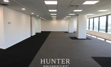 Oficina en Arriendo en Andres Bello / El Bosque Norte