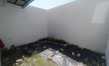 Royal Residence 2 Menganti ada Kanopi Gorden