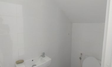 Royal Residence 2 Menganti ada Kanopi Gorden