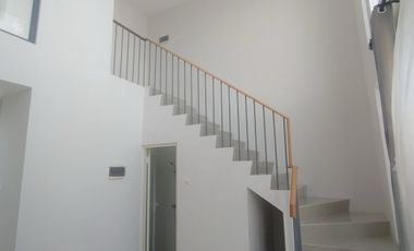 Royal Residence 2 Menganti ada Kanopi Gorden