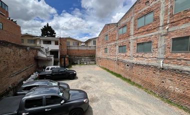 DE OPORTUNIDAD PROPIEDAD EN VENTA - AV. 12 DE ABRIL - CUENCA