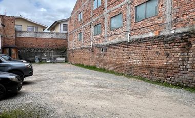 DE OPORTUNIDAD PROPIEDAD EN VENTA - AV. 12 DE ABRIL - CUENCA