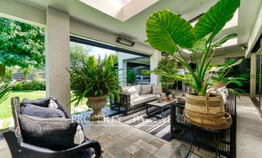 Espectacular Casa En Barrio Familiar, Cercana a Colegio Mayflower, Conectividad