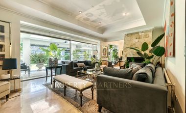 Espectacular Casa En Barrio Familiar, Cercana a Colegio Mayflower, Conectividad