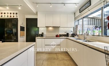 Espectacular Casa En Barrio Familiar, Cercana a Colegio Mayflower, Conectividad