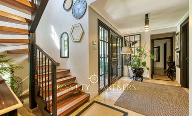 Espectacular Casa En Barrio Familiar, Cercana a Colegio Mayflower, Conectividad