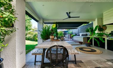 Espectacular Casa En Barrio Familiar, Cercana a Colegio Mayflower, Conectividad