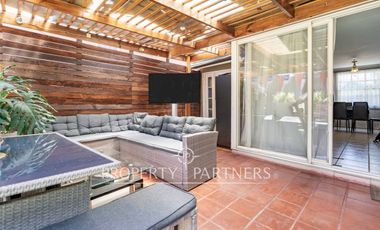 Amplia propiedad ubicada en tranquilo sector