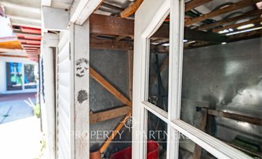 Casa de dos niveles en Peñuelas con muy buena conectividad