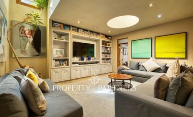 Casa estilo Provenzal con gran jardín