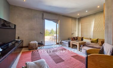 Casa estilo Provenzal con gran jardín