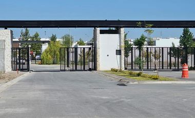 Casa en Venta en Colina de Santiago – Sector Viñedos, Torreón